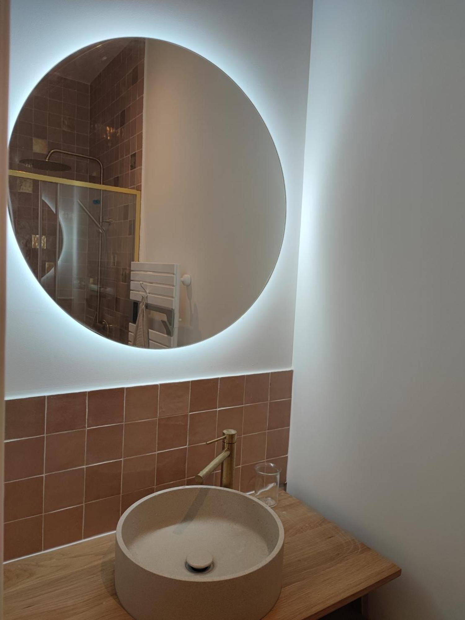 Appartement D'Architecte Avec Vue Sur Jardin La Courneuve Luaran gambar
