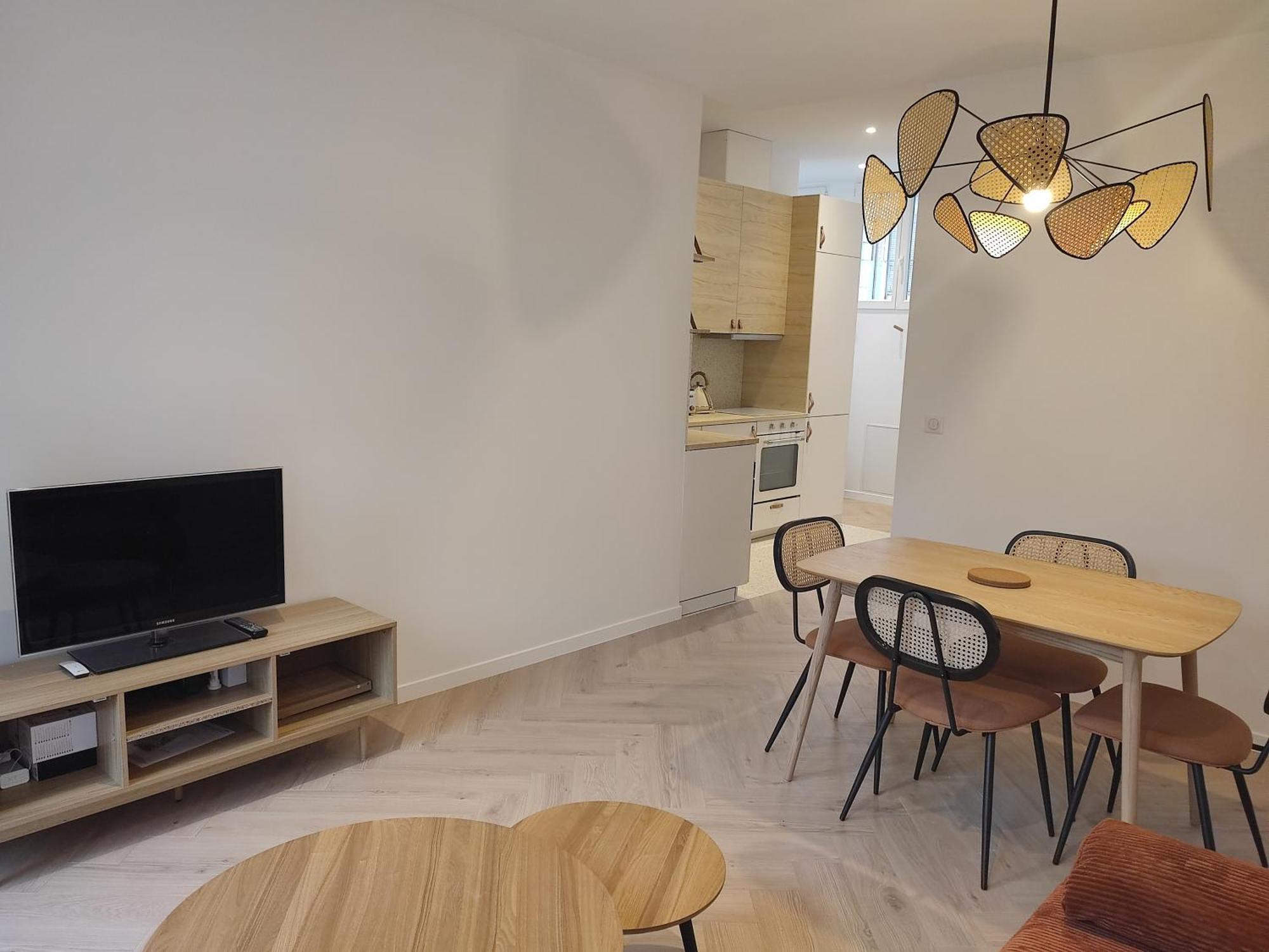 Appartement D'Architecte Avec Vue Sur Jardin La Courneuve Luaran gambar